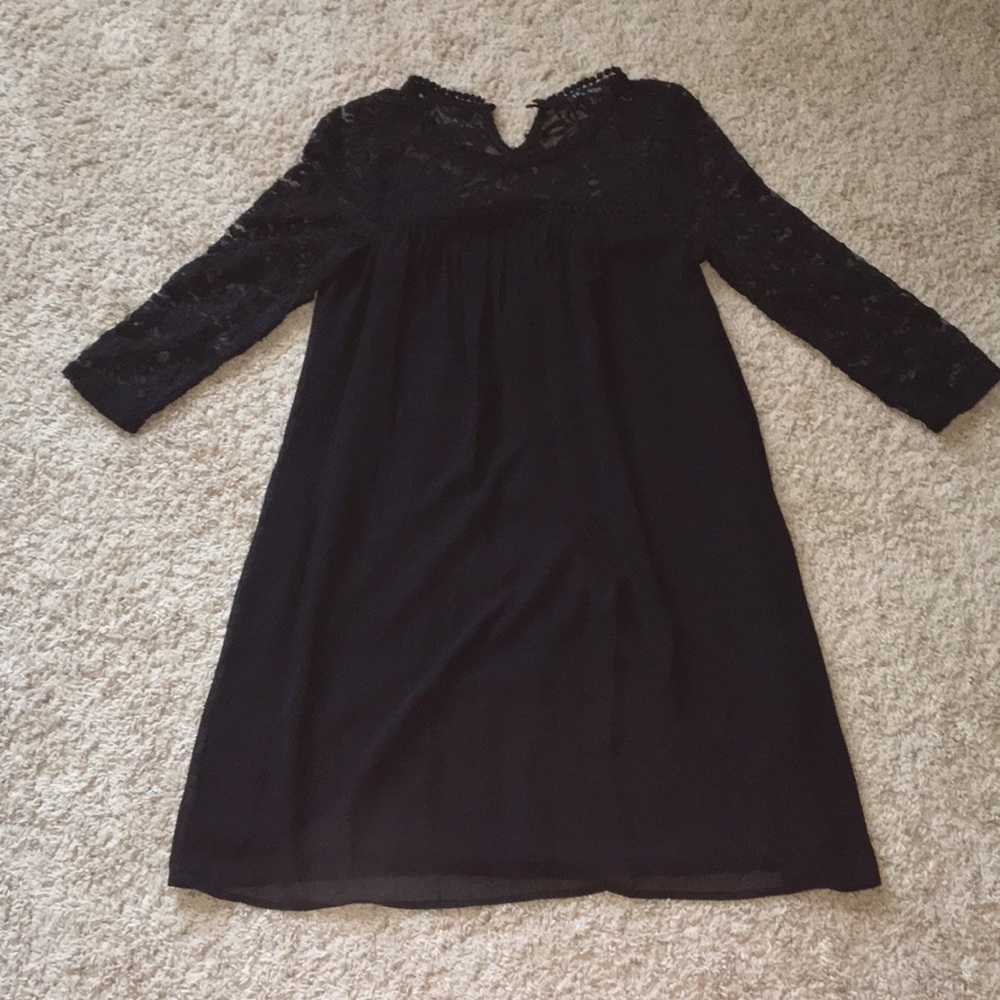 Black dress with lace detail and 3/4 sleeves
